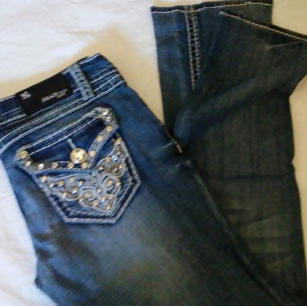 Grace in LA Jeans
